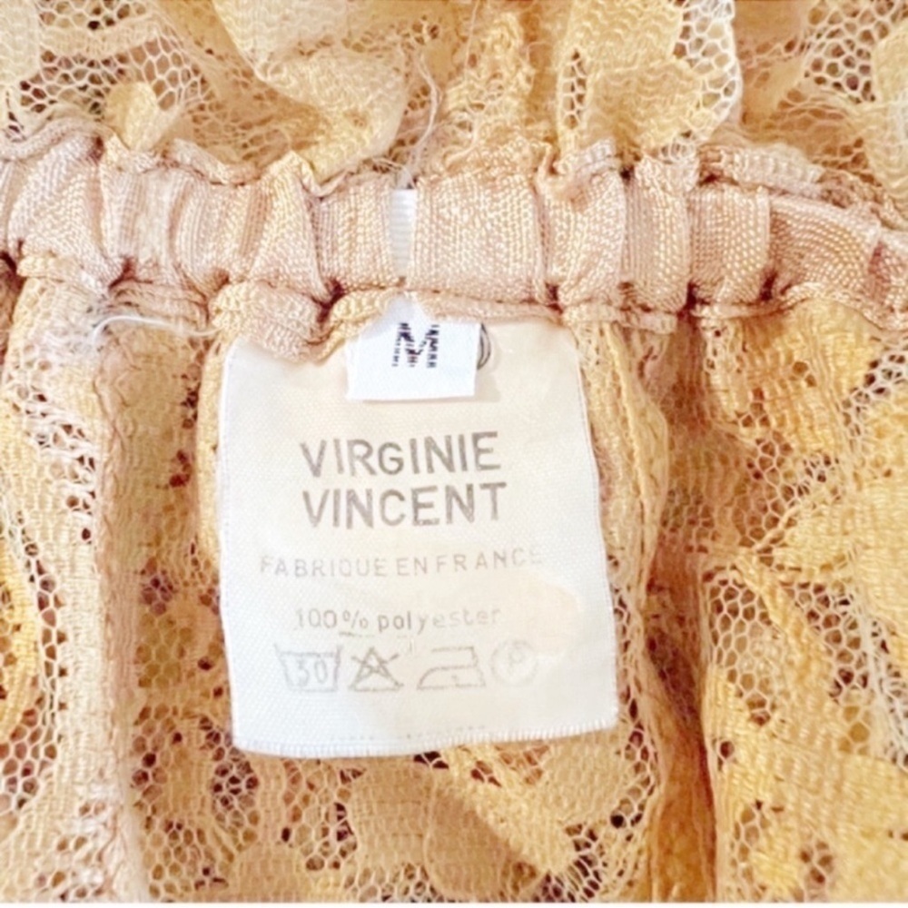 Virginie Vincent France Lace Exaggerated Ruffled Peasant Boho Holiday Top SZ M - Picture 10 of 10